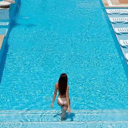 علاء الدين بيتش ألانيا